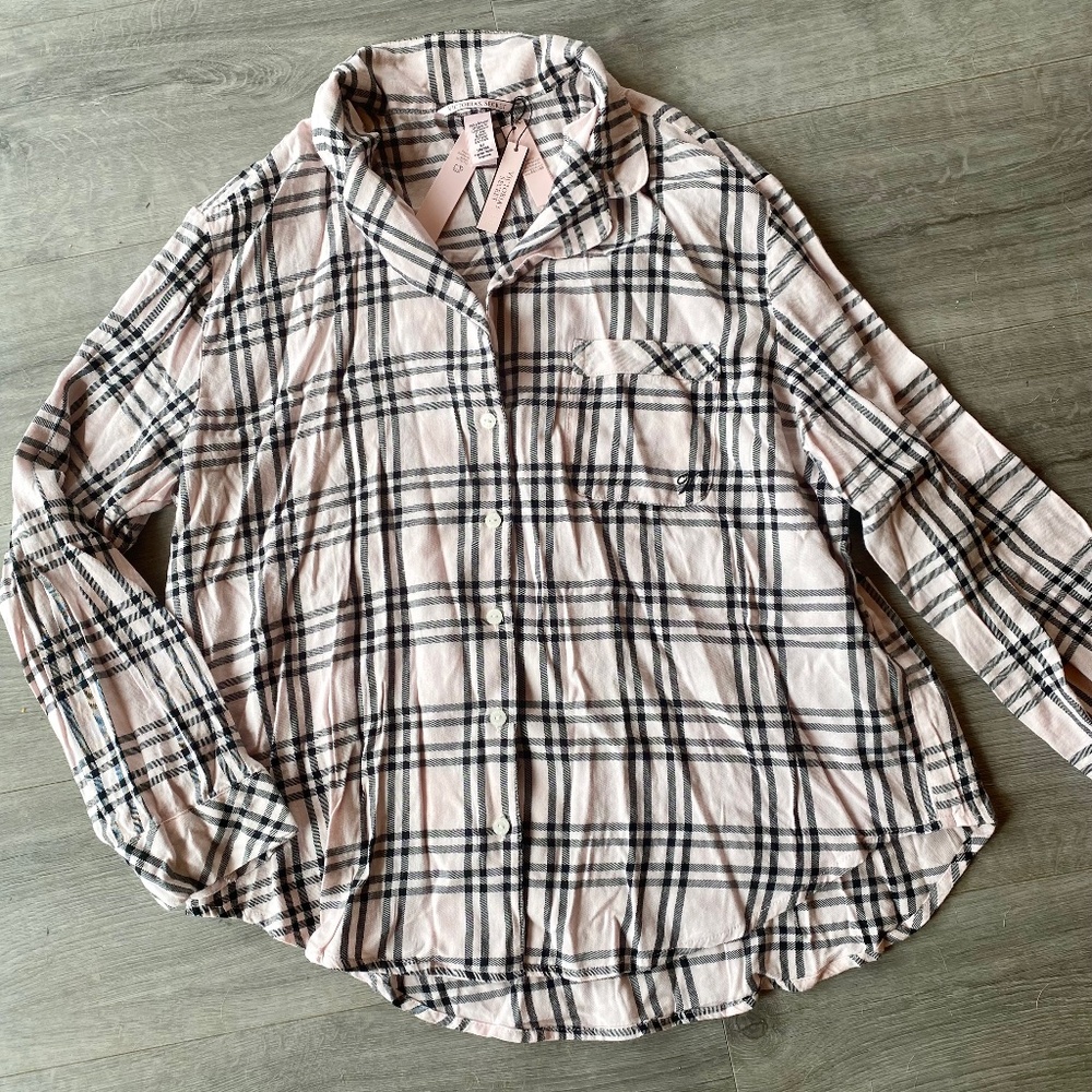 NWT Victoria’s Secret Flannel PJ Top size M